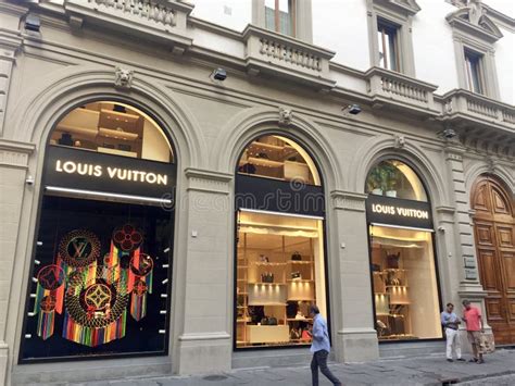 louis vuitton florence italy|designer outlets in florence italy.